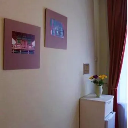 Evaline Hotel