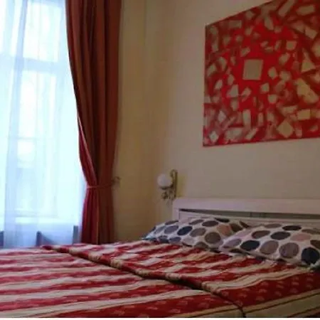 Evaline Hotel